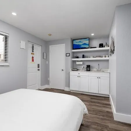 Shell On The Beach 102 - Renovated Hollywood Exterior photo