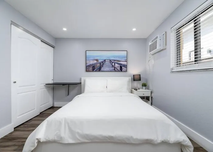 Shell On The Beach 102 - Renovated
